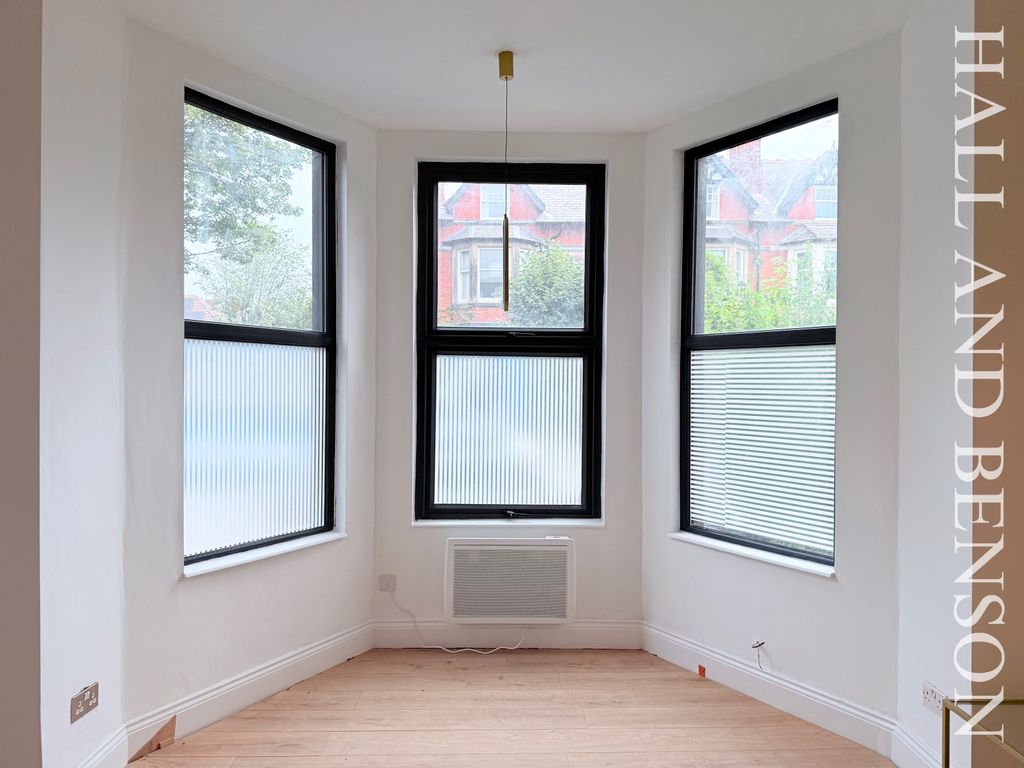 Property photo 3 of 6 Image