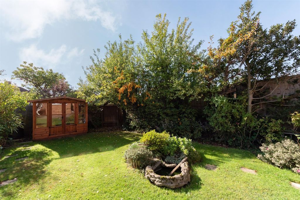 Property photo 3 of 17