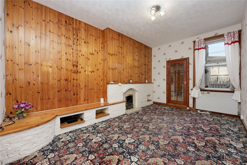 Property photo 3 of 21 Picture 3