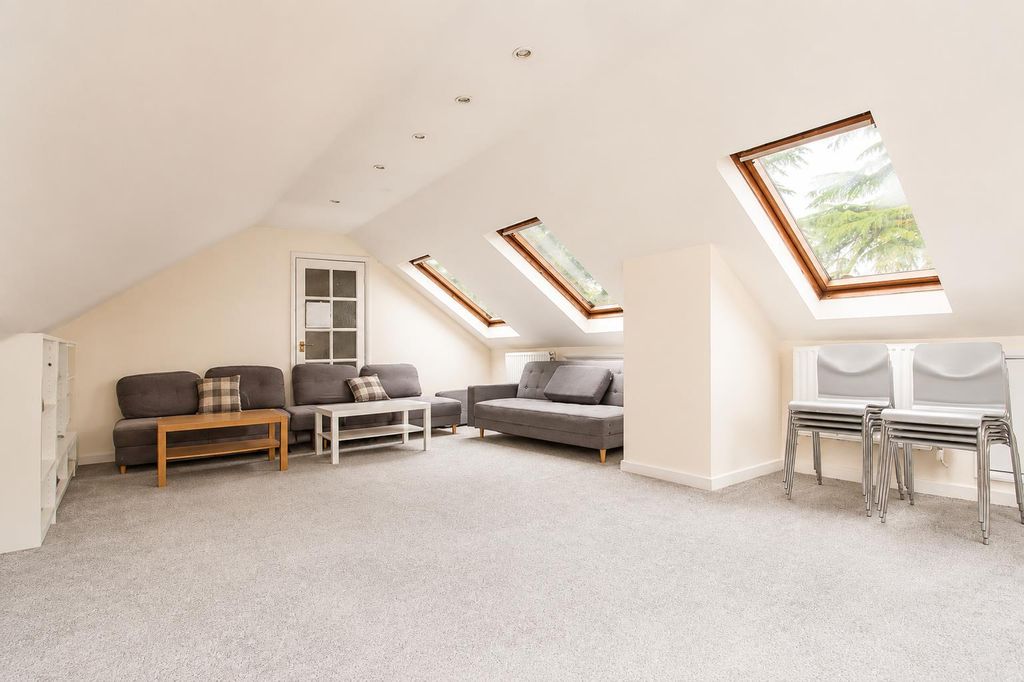 Property photo 1 of 7 069050A5-49A9-4981-Ae2B-99A9Bfeb1037.Png