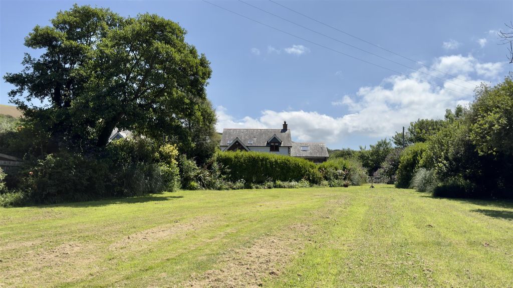 Property photo 3 of 35 House From Meadow