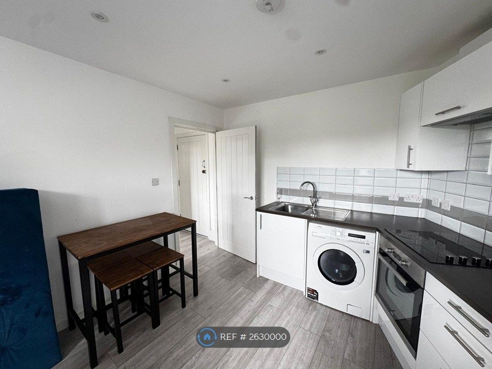 Property photo 1 of 3