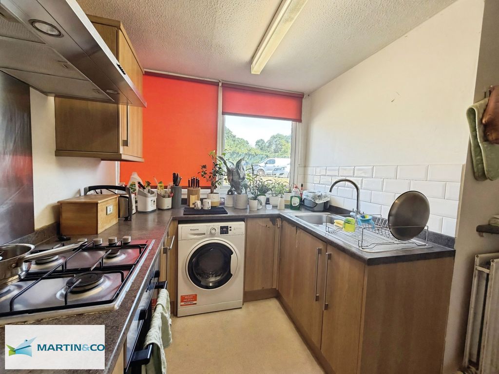 Property photo 3 of 17 12c993d6-471d815c-Da5F-4B5F-9d4F-61E628213774