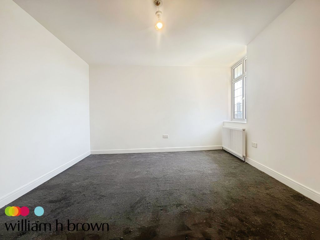 Property photo 3 of 7 Bedroom