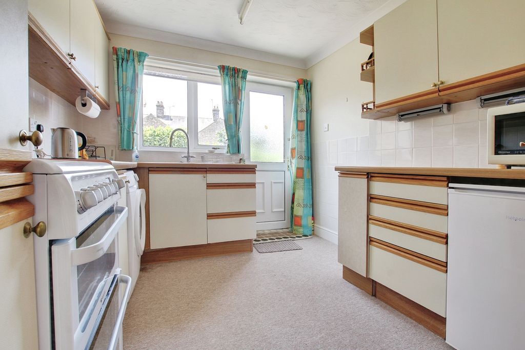 Property photo 3 of 9