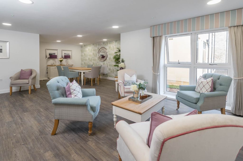 Property photo 2 of 21 Watson Place, Chipping Norton - Function Room