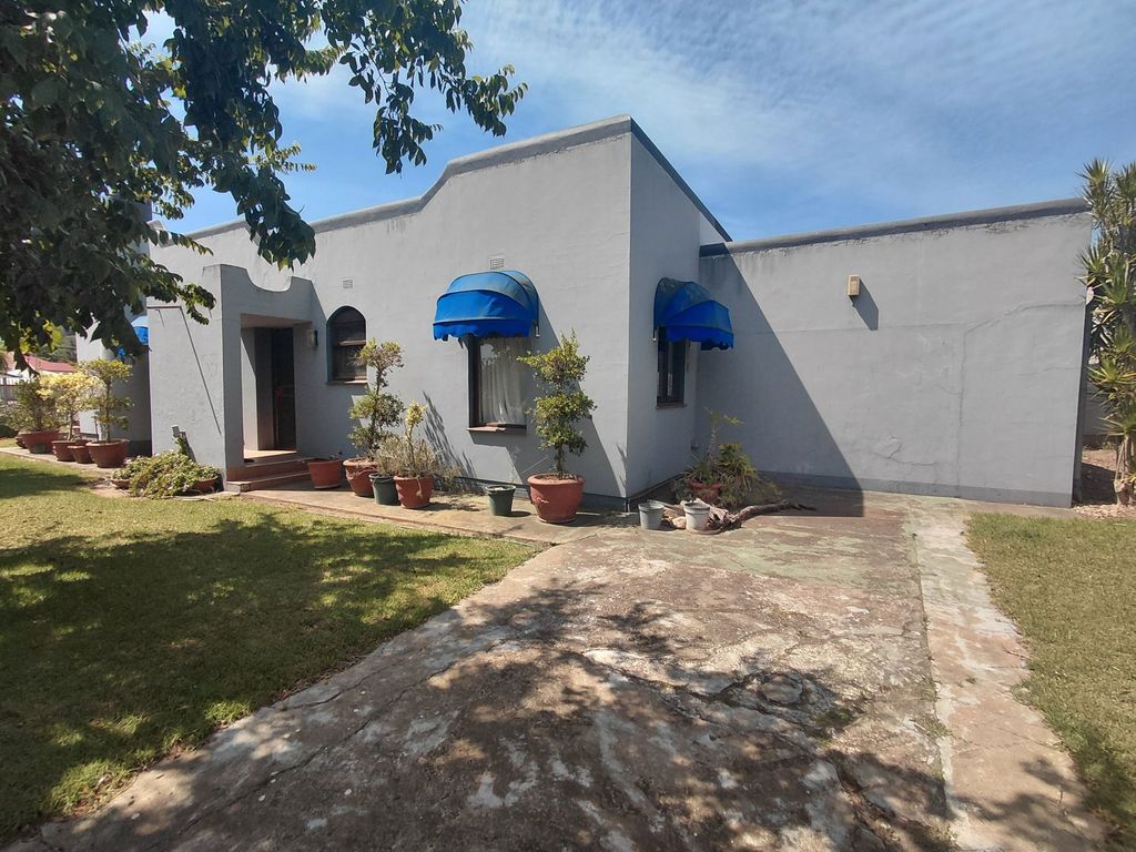 Property photo 2 of 37 1Sr1726009