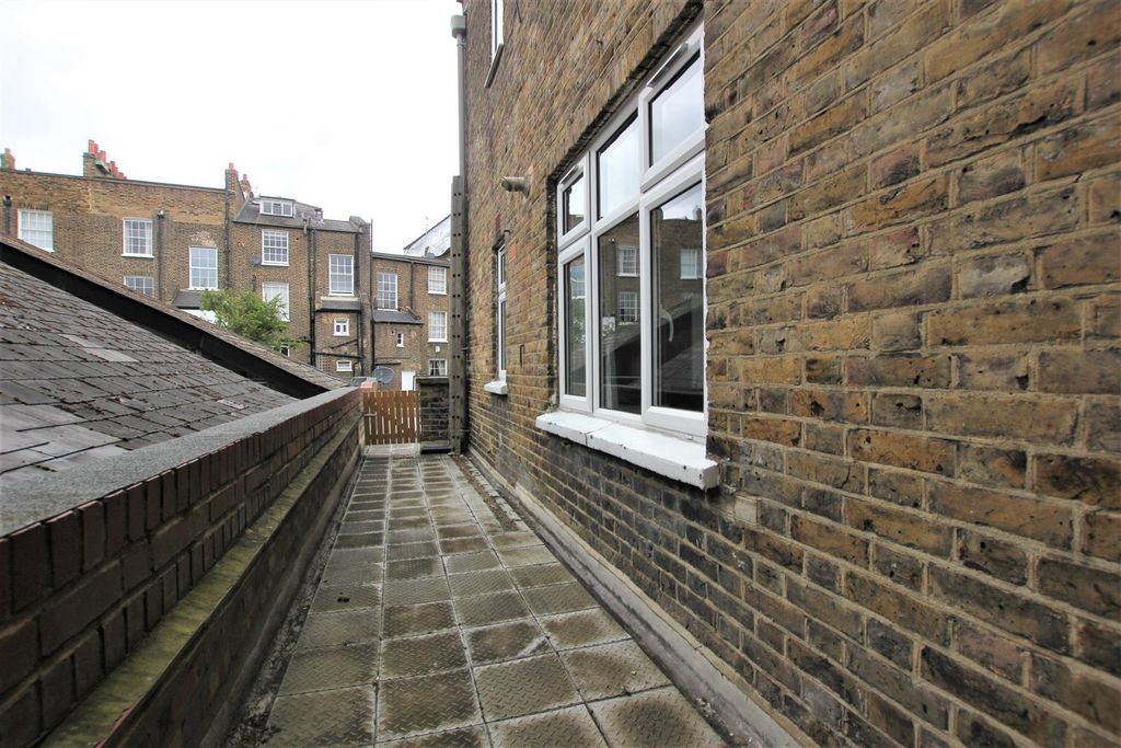 Property photo 3 of 8 Terrace.Jpg