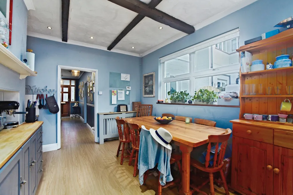 House in Croydon, Waddon - More