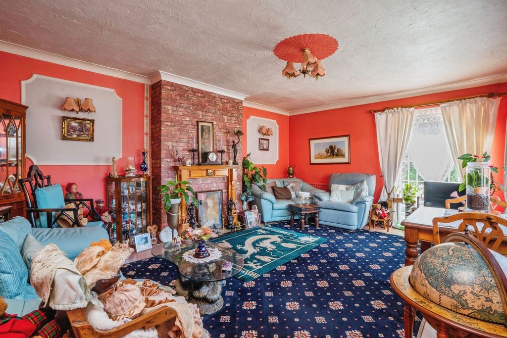 Property photo 2 of 14 Pbox-Img.Jpg