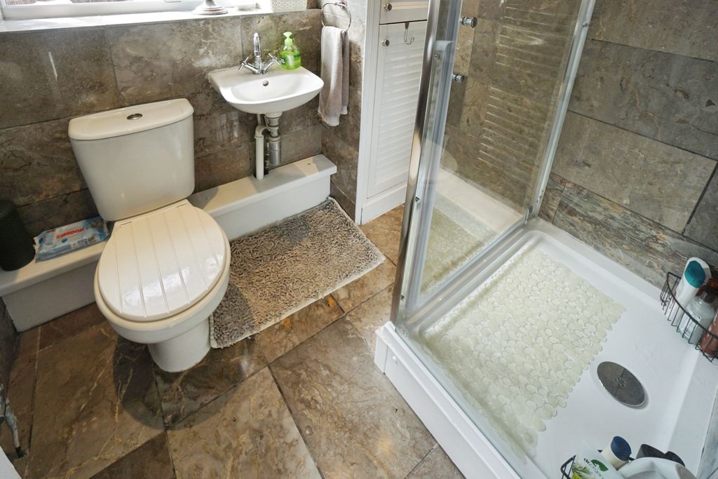 Property photo 3 of 13 Shower Room