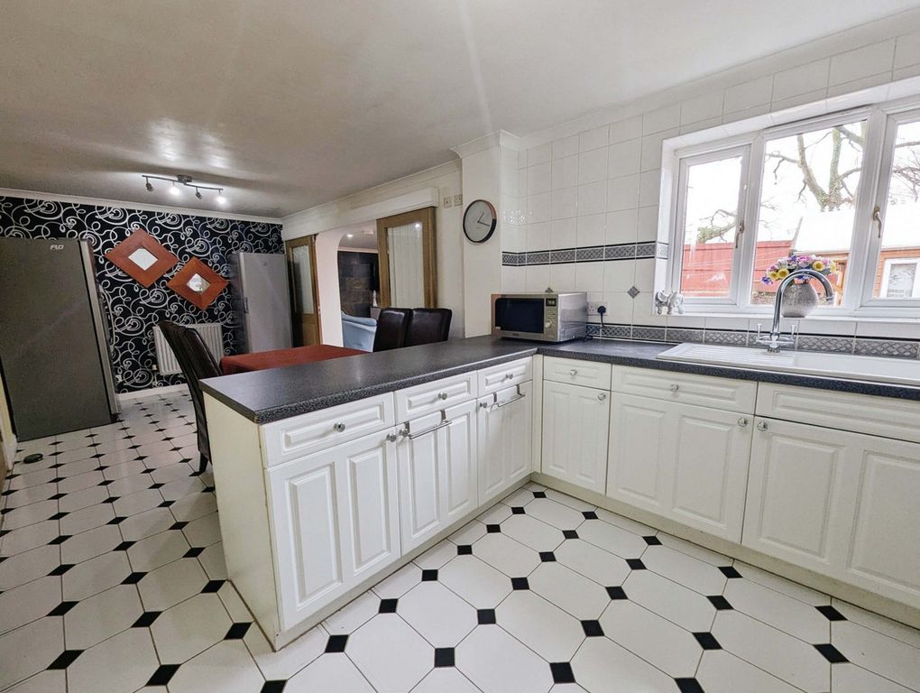 Additional image 13 of 5 bed detached house for saleClos Cae Pwll, Treharris CF46