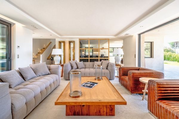 Property photo 2 of 3