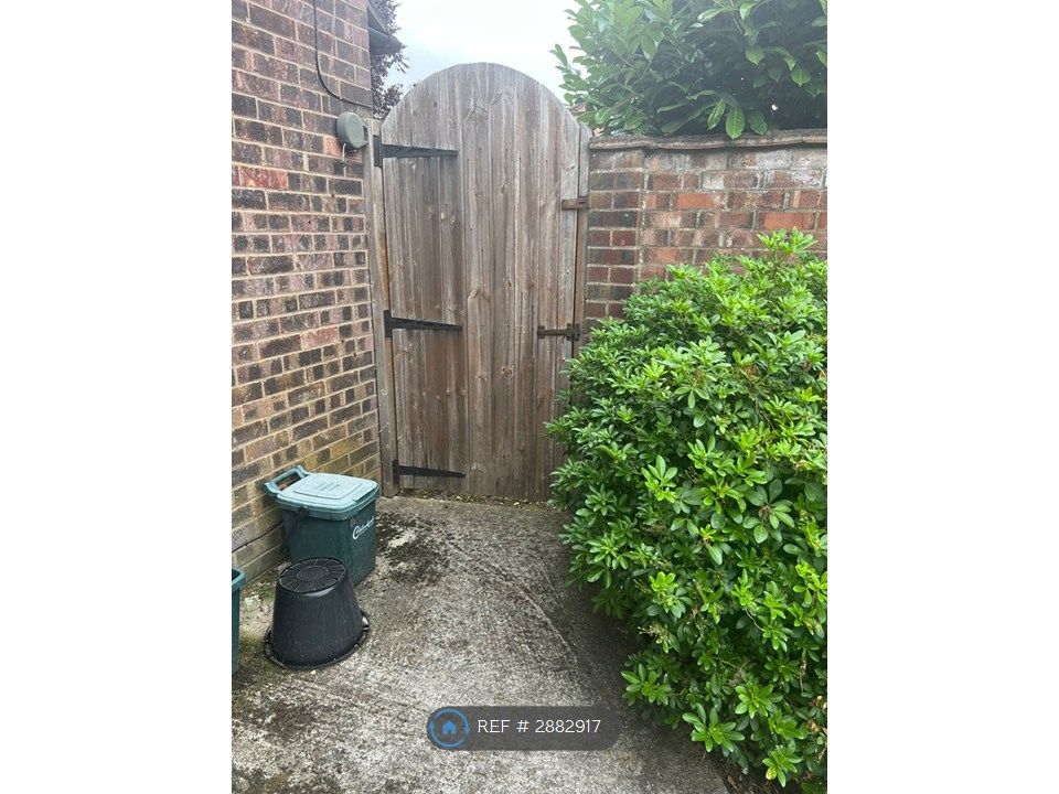 Property photo 3 of 4