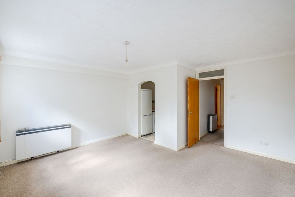 Property photo 3 of 7