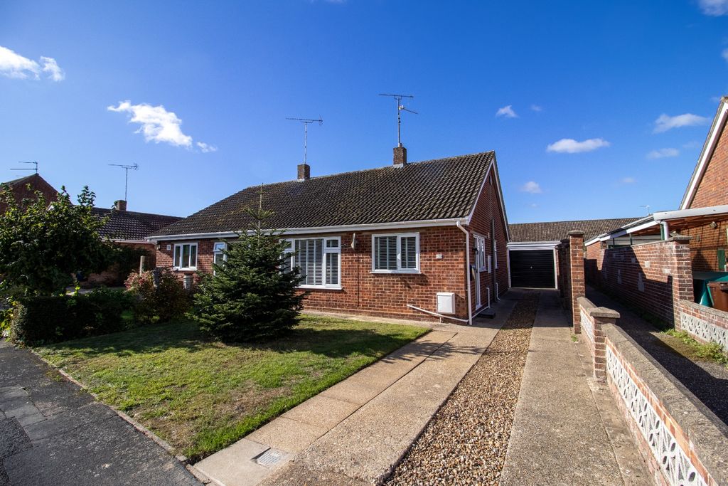 Property photo 1 of 16 5602282
