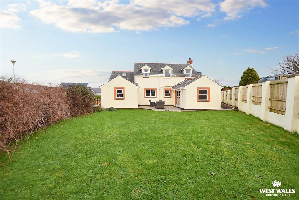 Property photo 2 of 22 24 (4).Jpg