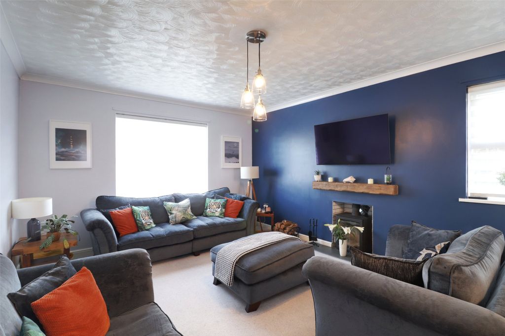 Property photo 3 of 23 3 - Picture No. 05
