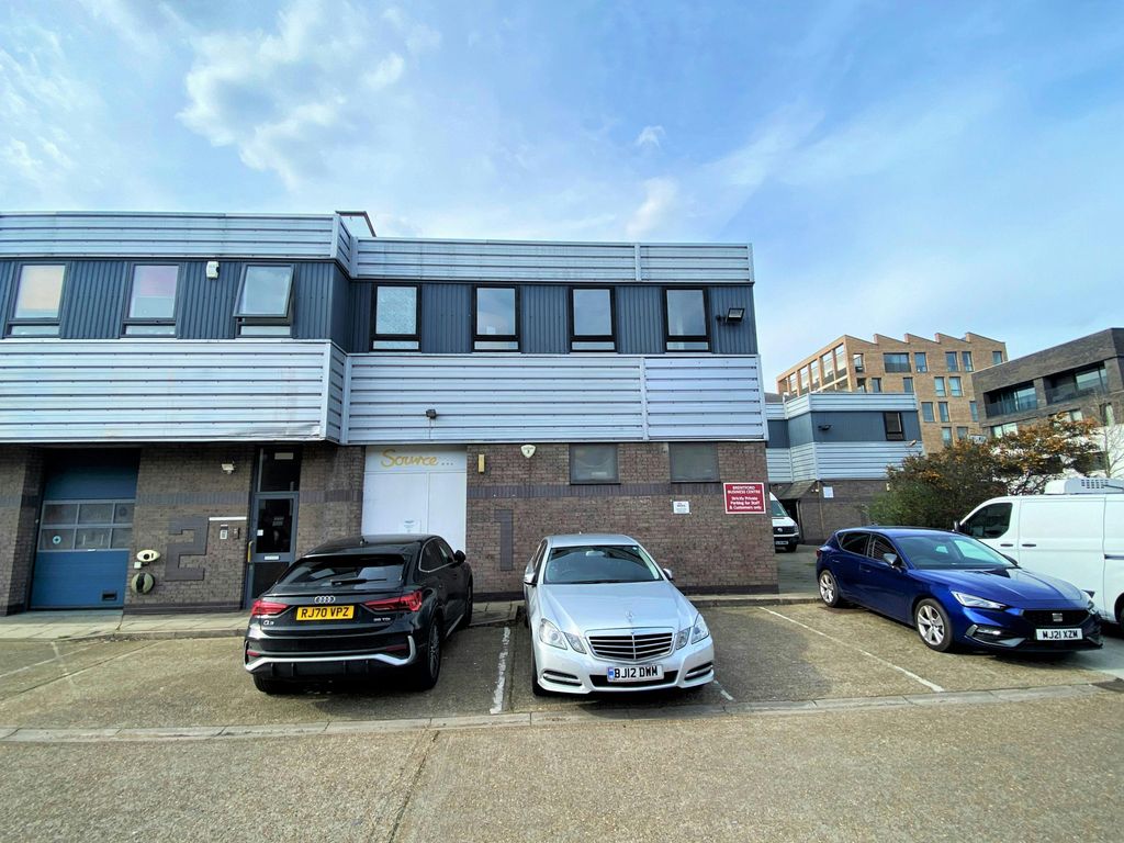 Property photo 1 of 11 Unit 1 Brentford Business Centre (1).Jpg