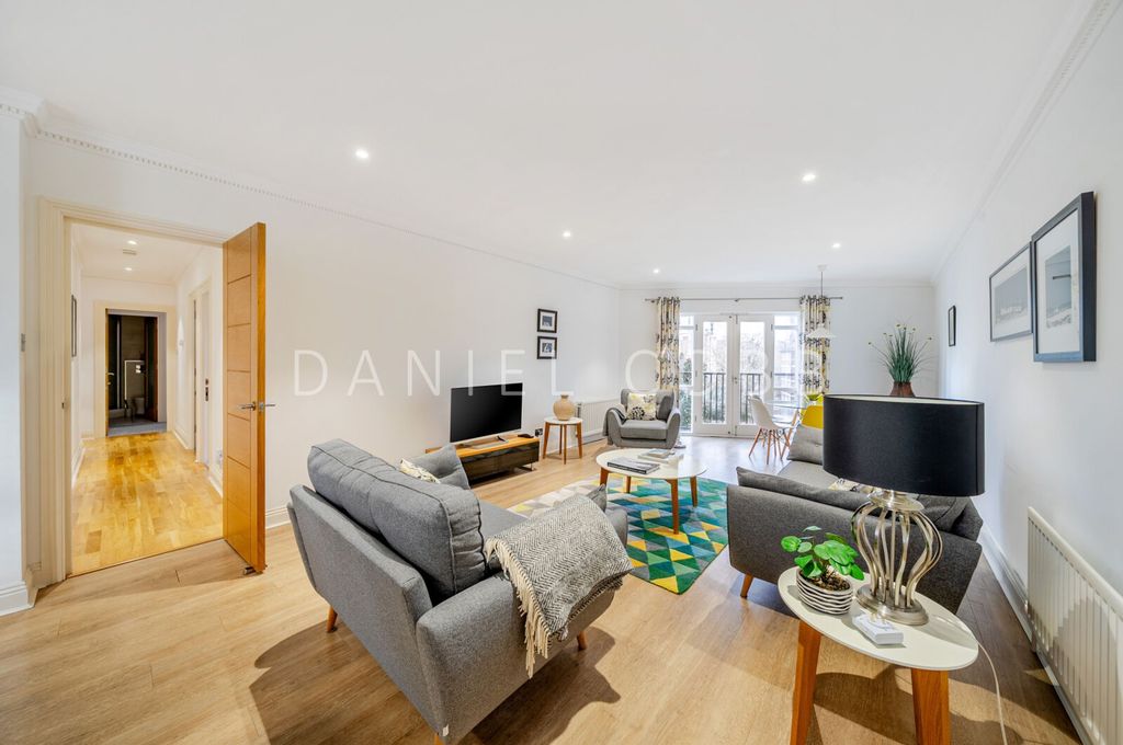 Property photo 1 of 28