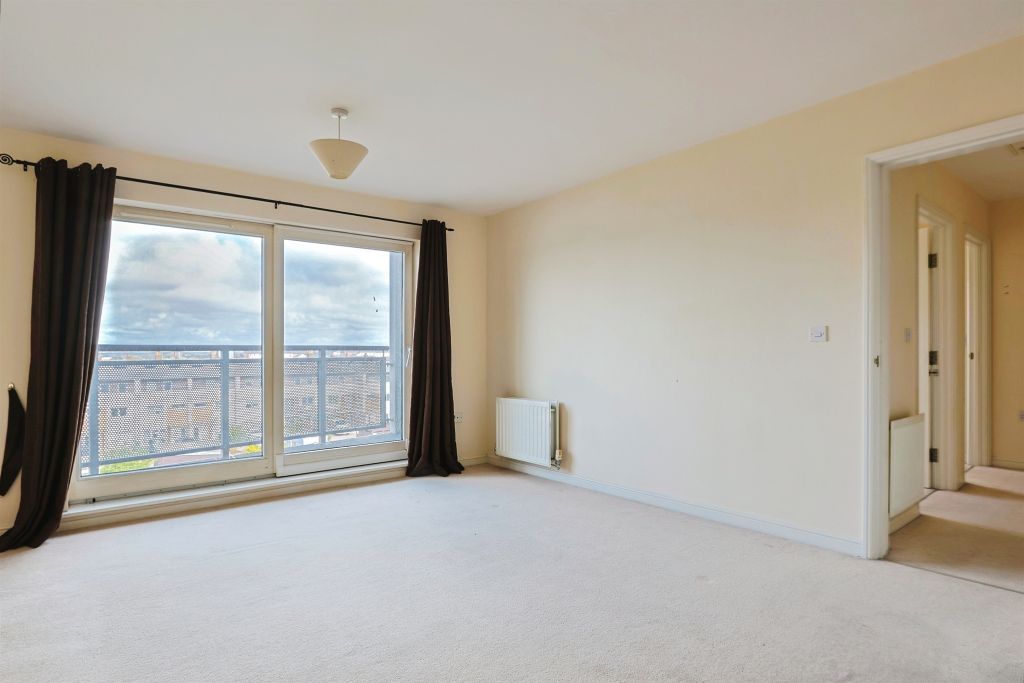 Property photo 3 of 25