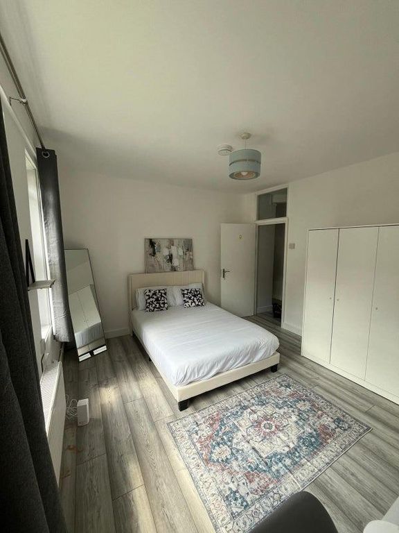 Property photo 1 of 4