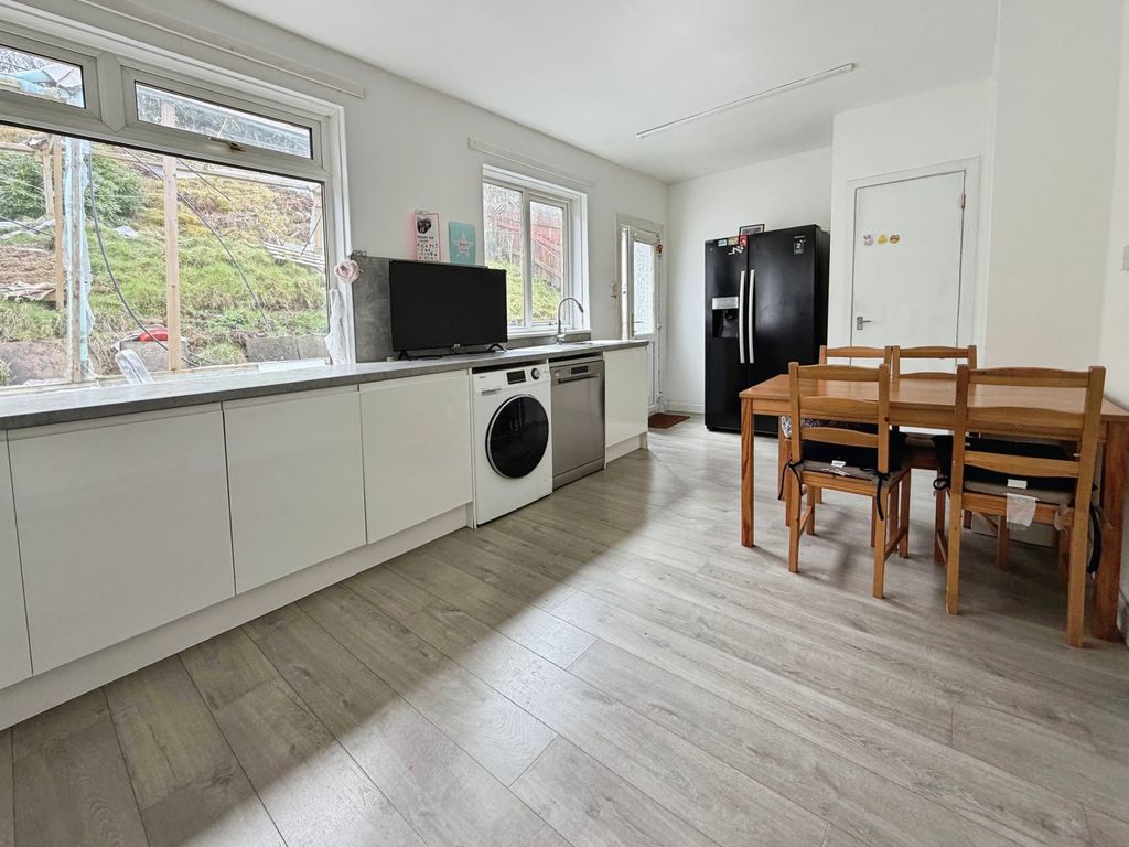 Property photo 3 of 13 Dining Kitchen