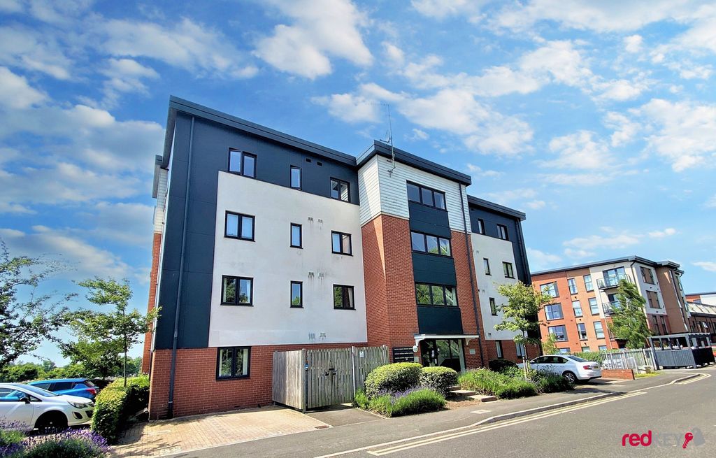 Property photo 1 of 9 External