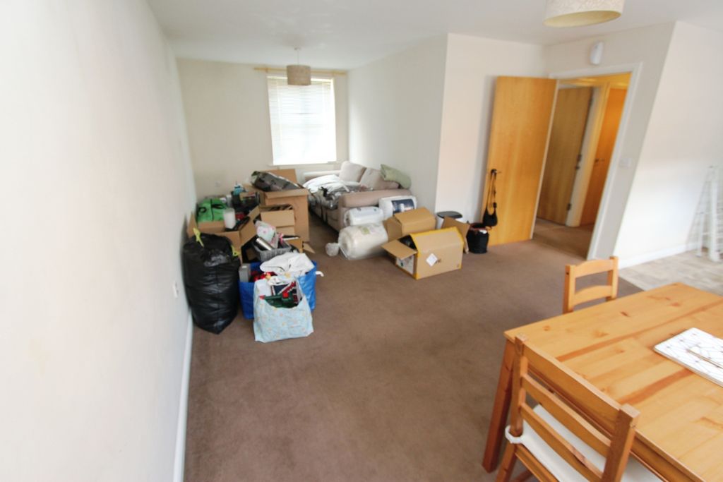 Property photo 3 of 6