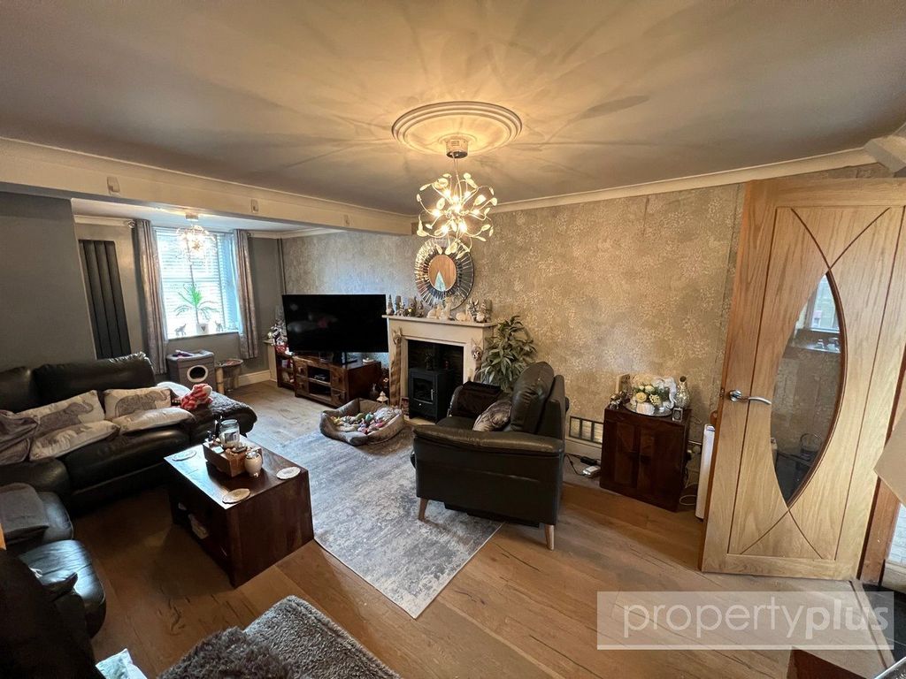 Property photo 2 of 12 Picture No. 06