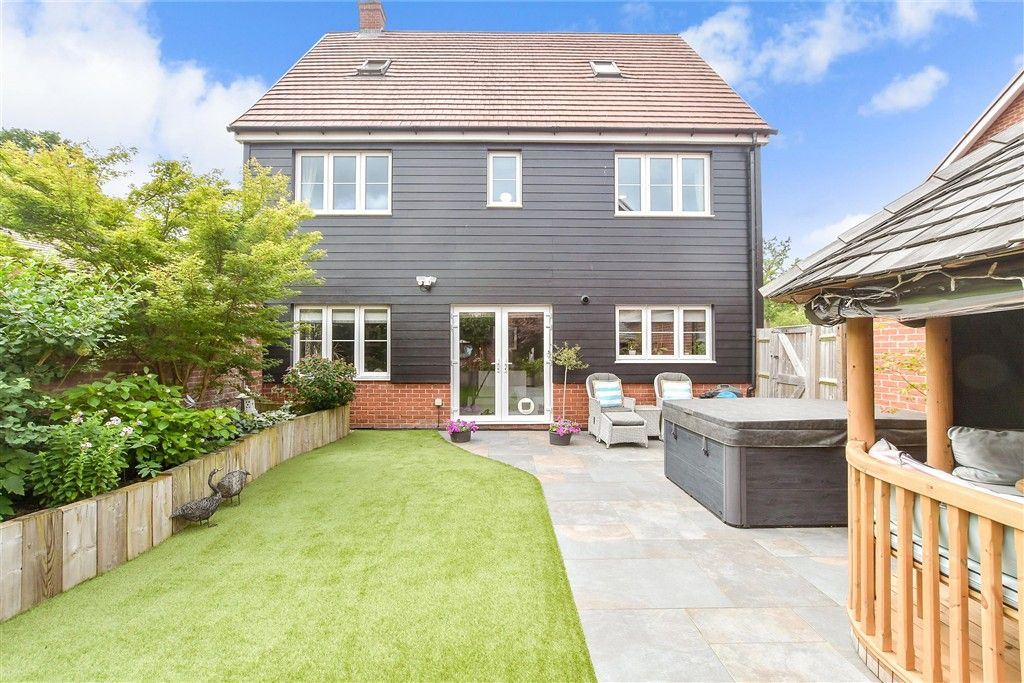 Property photo 3 of 20 Rear Garden