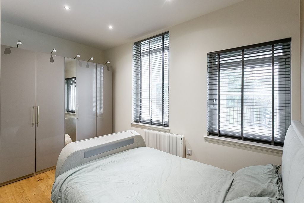 Additional image 14 of 2 bed flat for saleLower London Road, Abbeyhill, Edinburgh EH7