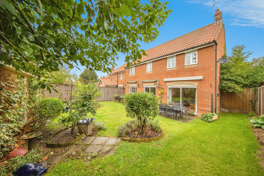 Property photo 3 of 17