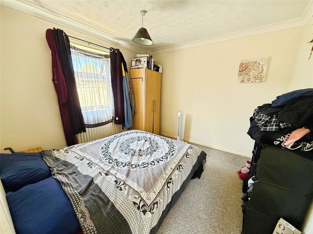 Property photo 2 of 9 Bedroom 1