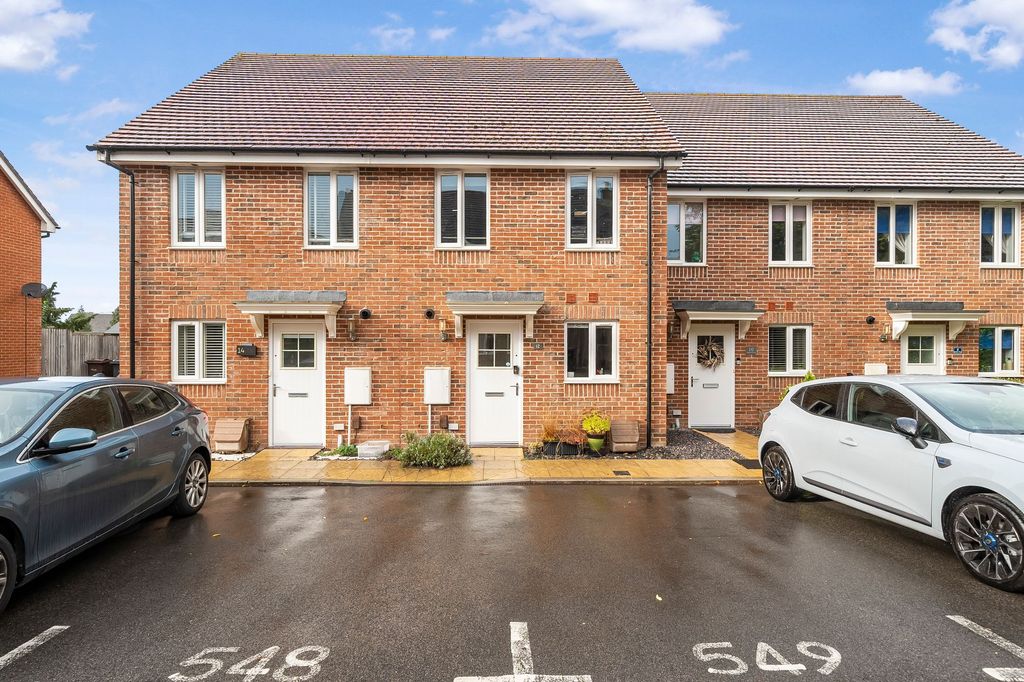 Property photo 1 of 20 Property Frontage & Allocated Parking