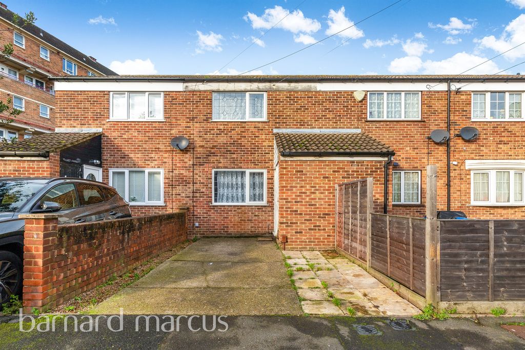 Property photo 1 of 8