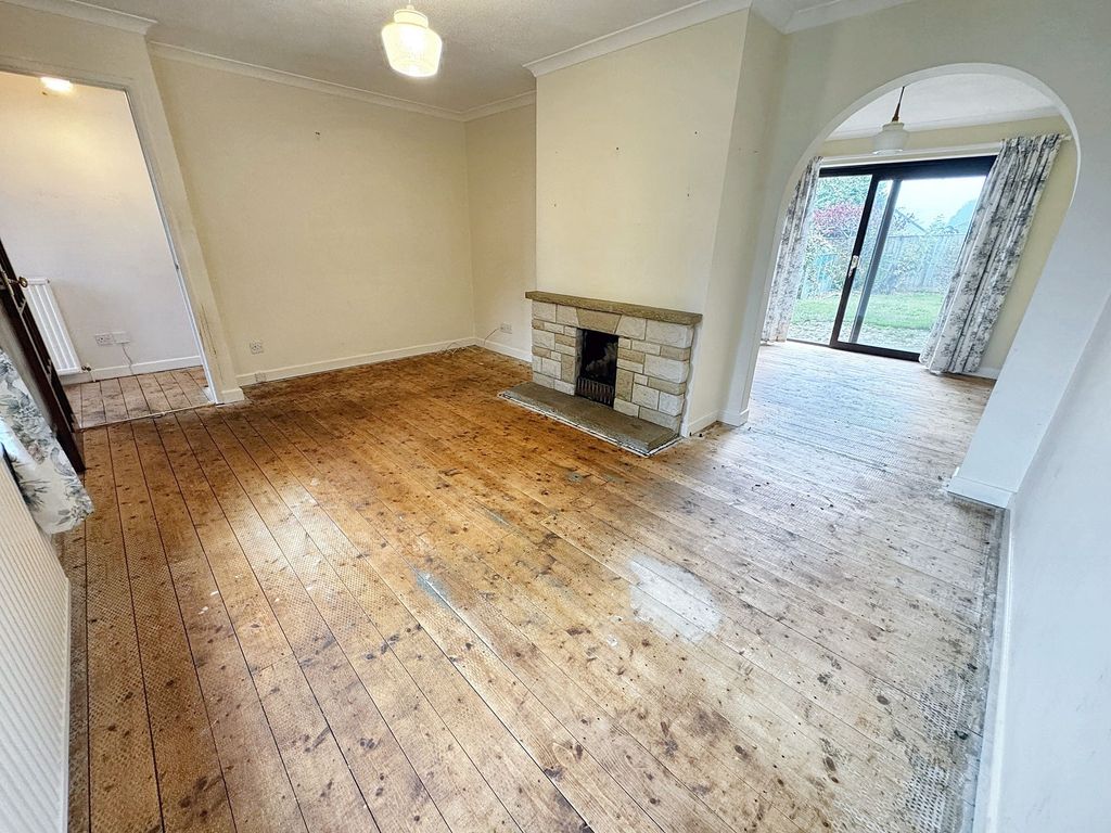 Property photo 2 of 15