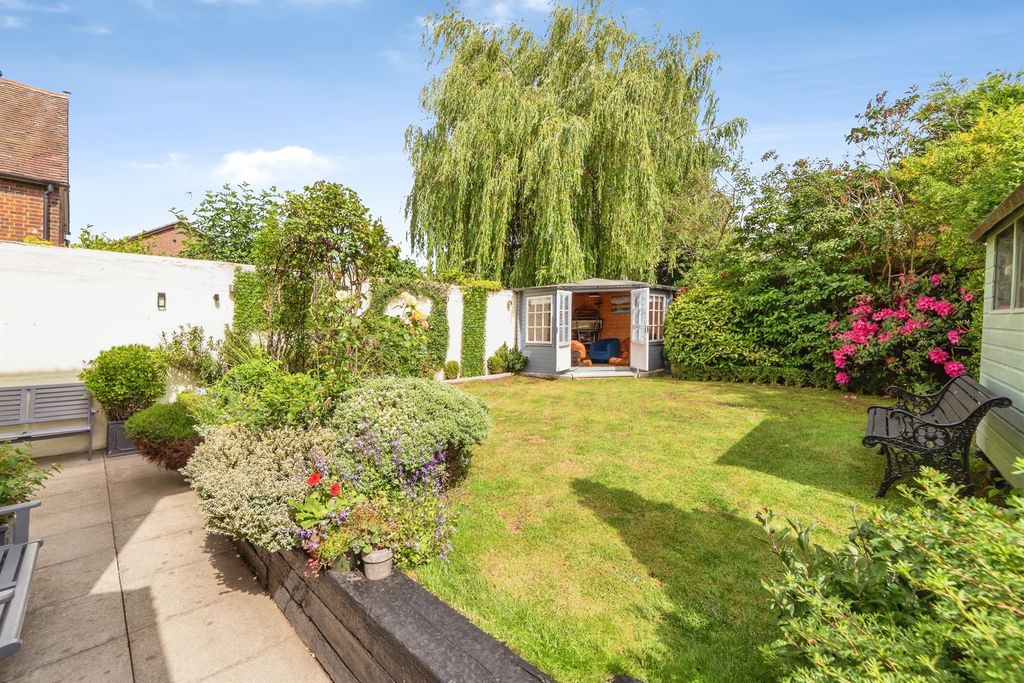 Property photo 2 of 26