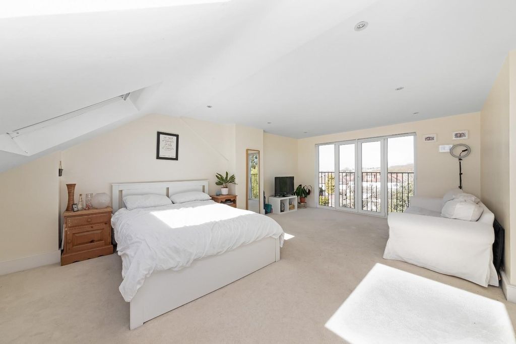 Property photo 1 of 19 Img_2711.Jpg