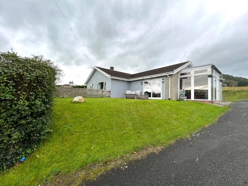 Property photo 1 of 17 Front.Jpg