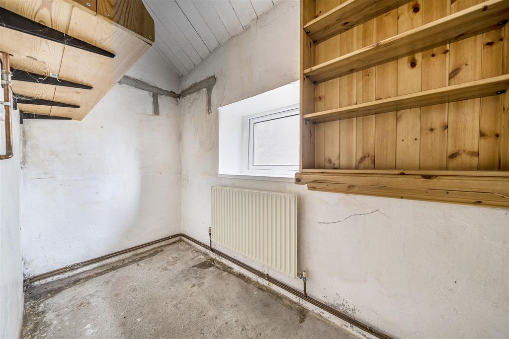 Property photo 2 of 28 1361271-2-68E50Fbd8Df4c.Jpg