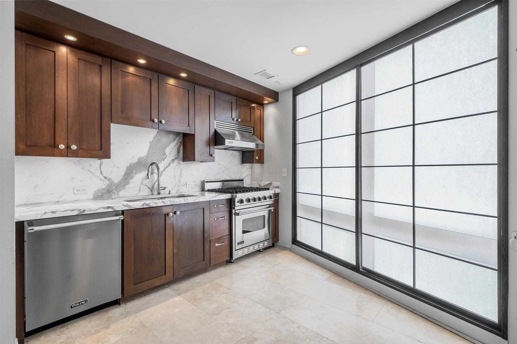 Property photo 3 of 17 <Alttext/>