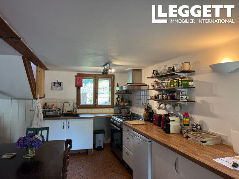 Property photo 3 of 10