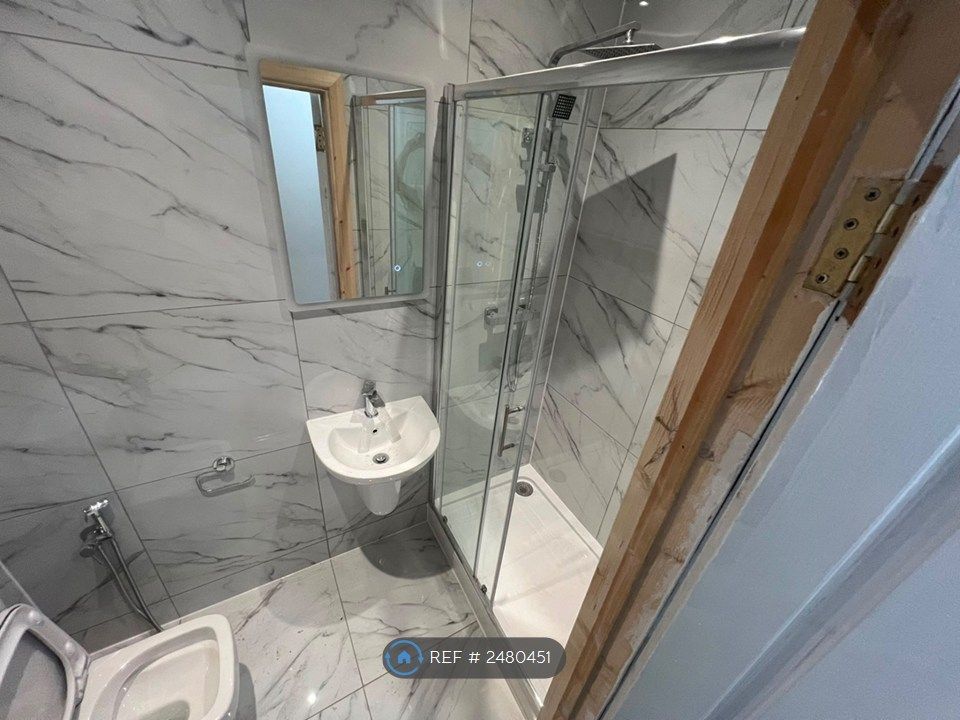 Property photo 1 of 34