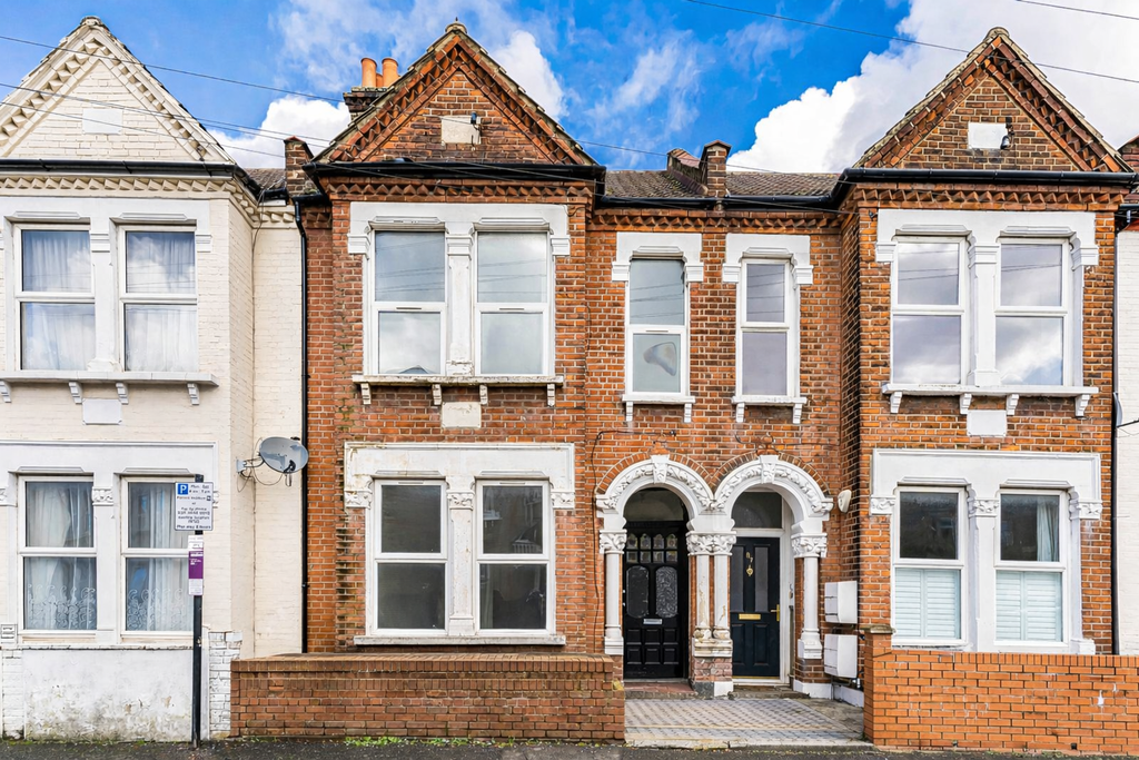 Property photo 1 of 24 Front (Exterior)