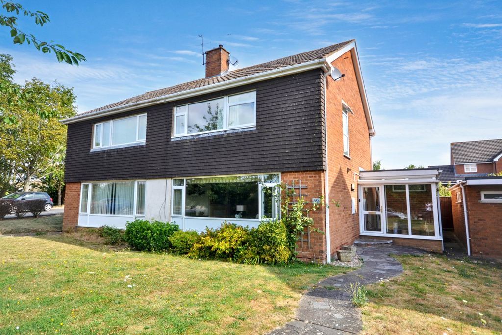 Property photo 1 of 18