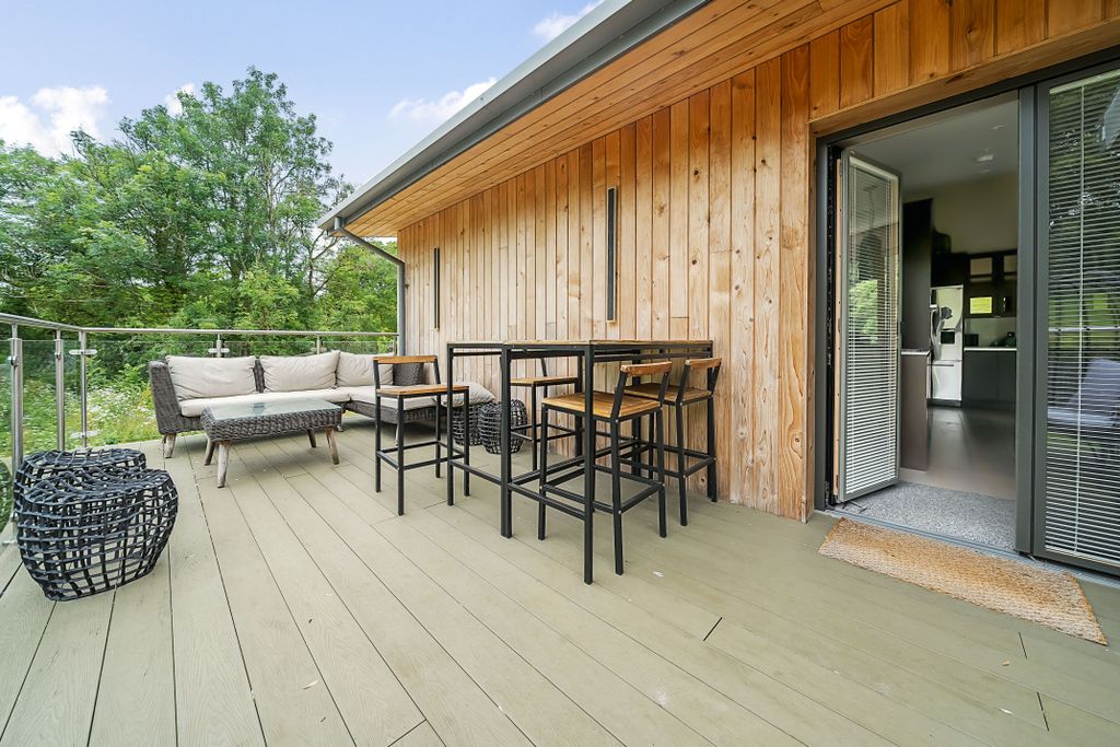 Property photo 2 of 30 1151670 (22)