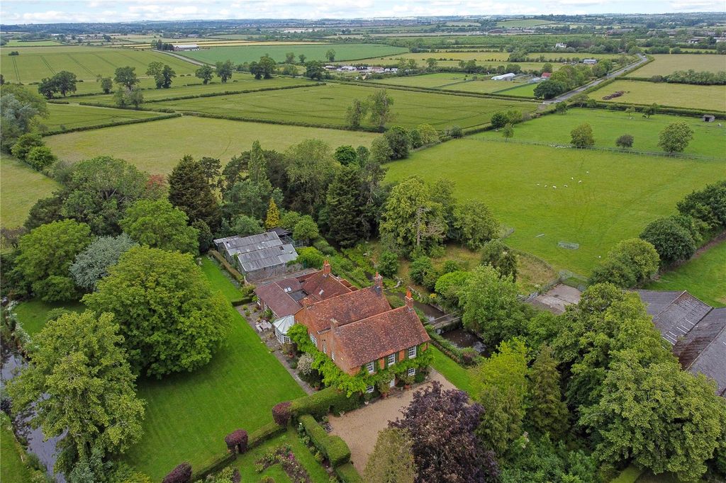 Property photo 2 of 44 Aerial
