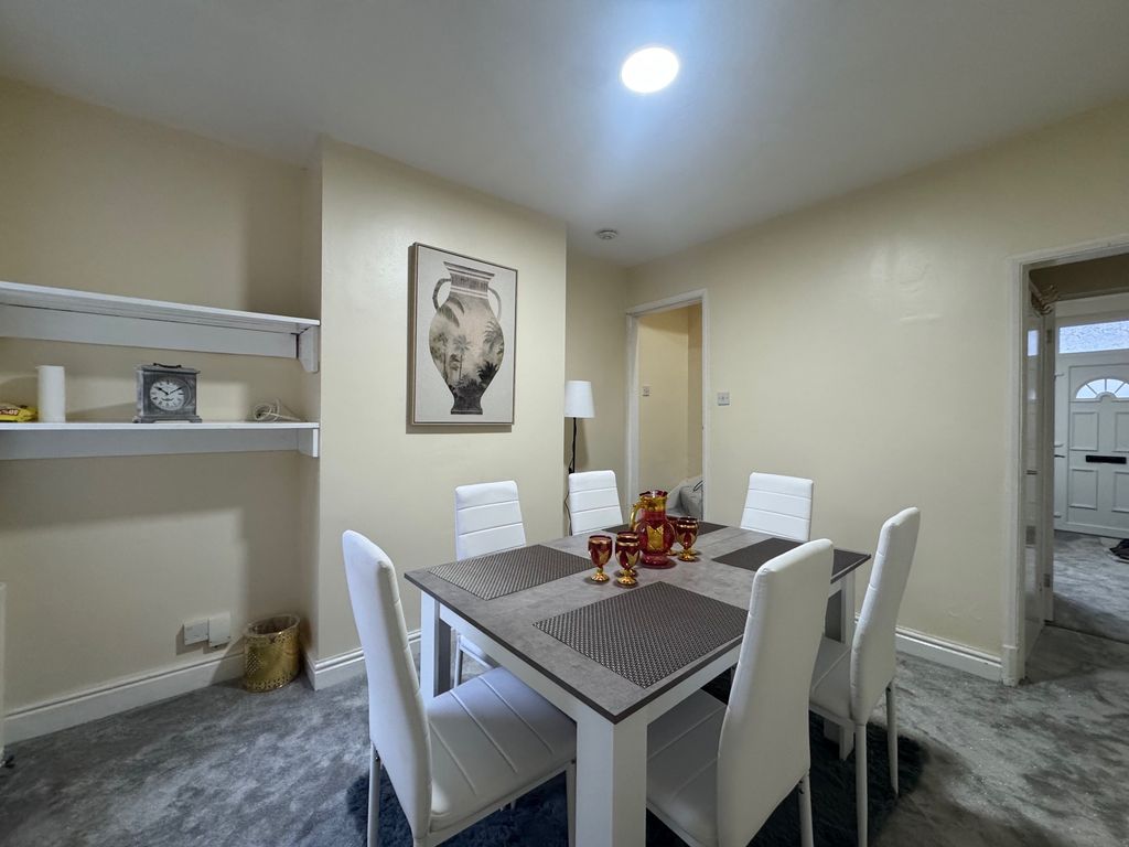 Property photo 1 of 10 Image