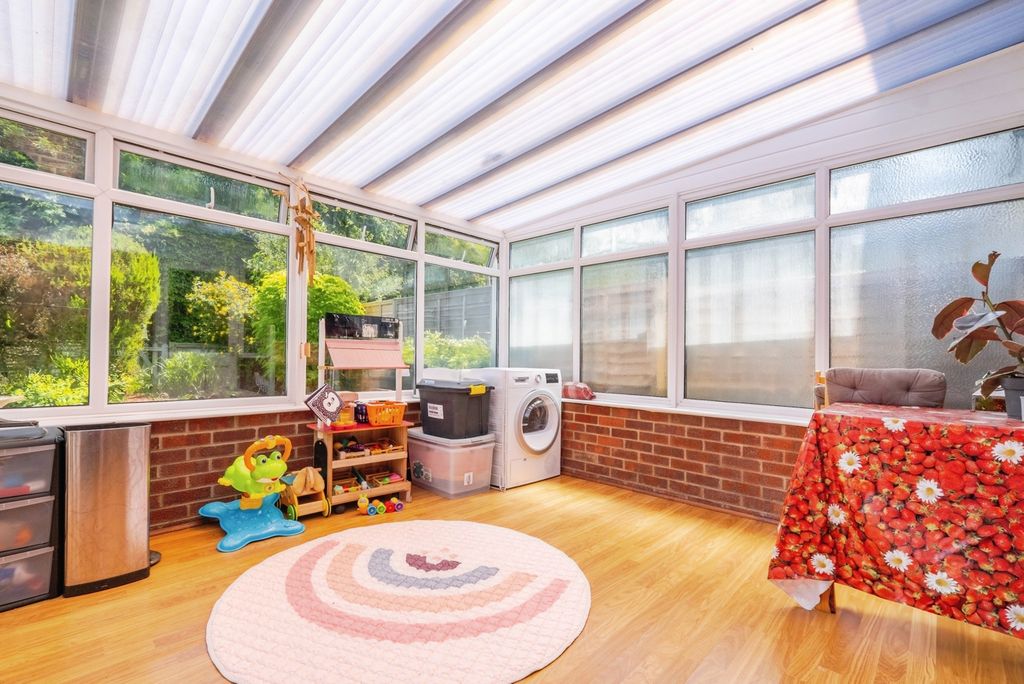 Property photo 3 of 17 Photo